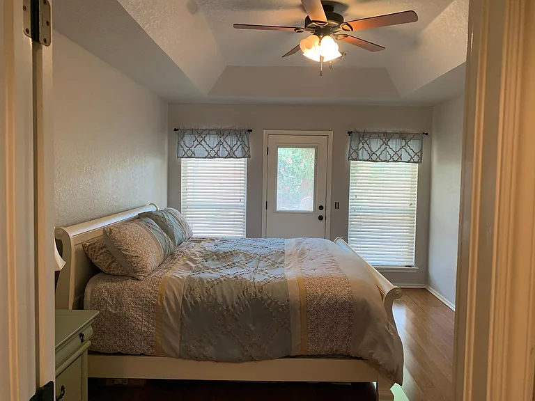 4116 Mayfair Dr — Photo 14