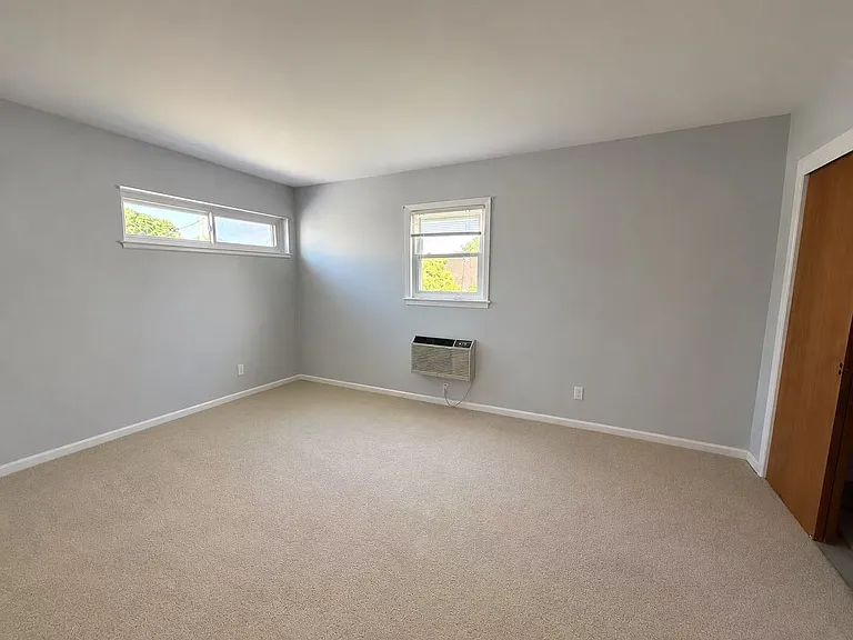 54 Aberdeen Rd — Photo 13