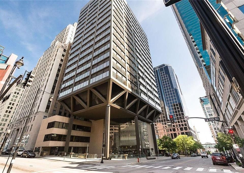 Luxurious WallStreet Tower