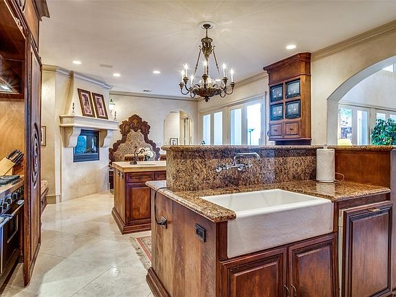 4th image of 6917 Forest Glen Blvd
