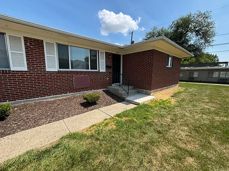 3912 La Rosa Dr — Photo 22