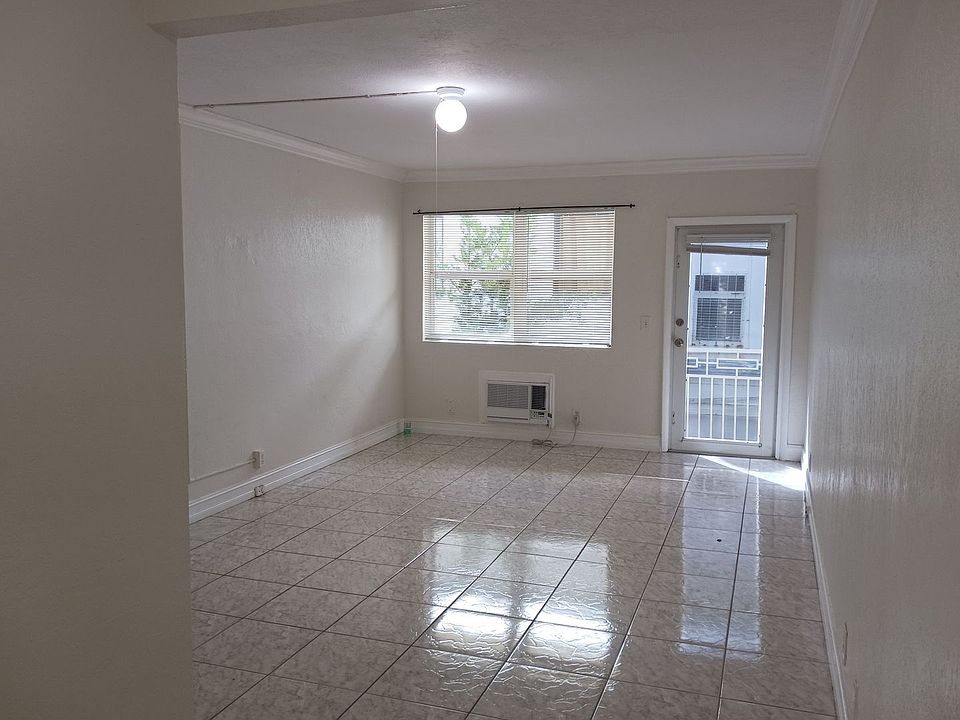 1st image of 6944 Byron Ave APT 14