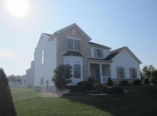 1521 Toursdale Dr, Easton, PA 18045