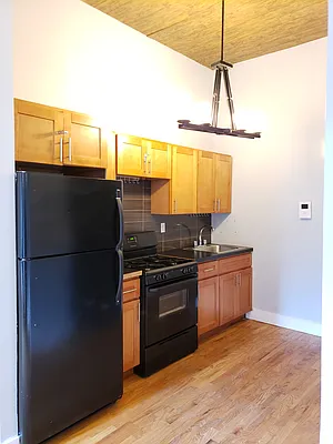 Rented by Signature Property Realty | media 49