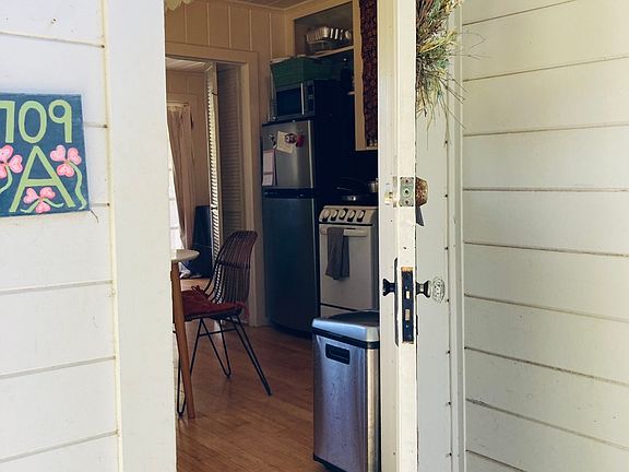 2nd image of 709 El Salto Dr #A
