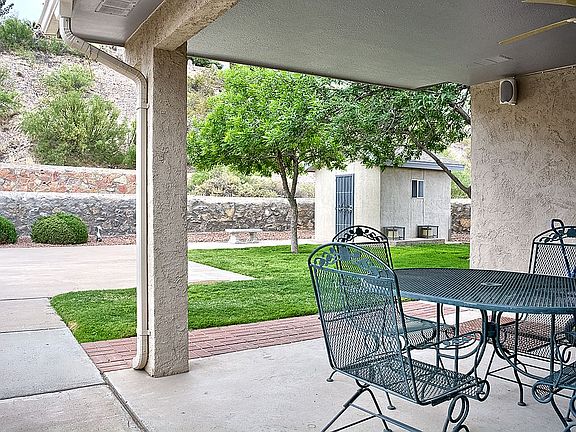 3rd image of 684 Bluff Canyon Cir