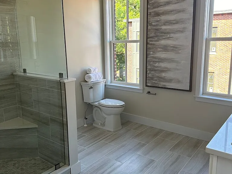 111-117 Thornton Ln — Photo 29