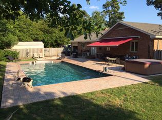 111 Circle Dr, Hampstead, NC 28443