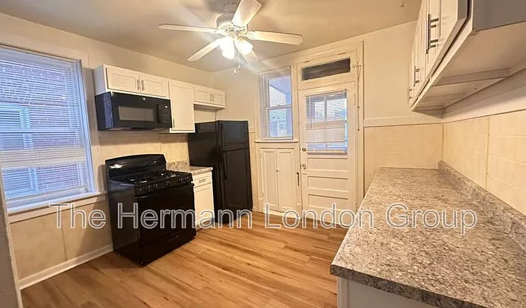 5042 Pernod Ave #2F — Photo 7