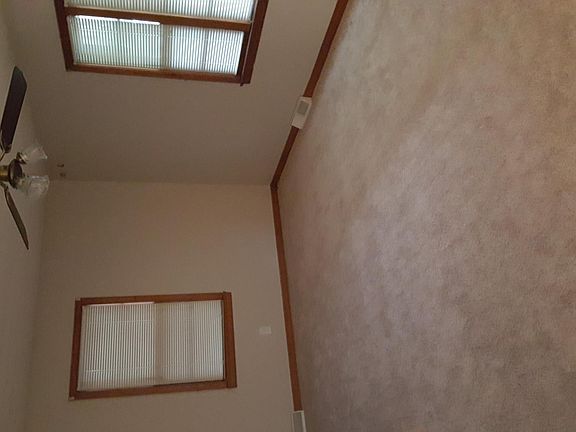 16 X 22 living room with new carpet