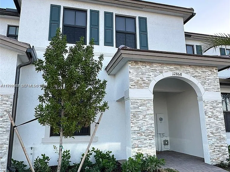 12866 SW 232nd Ter — Photo 1