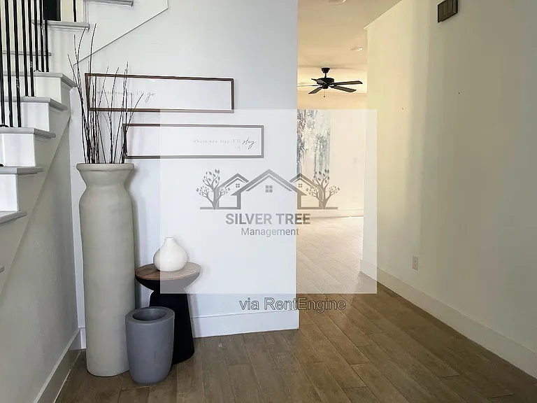 9073 Quarry Hill Ct — Photo 13