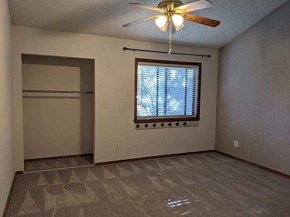 Main bedroom 1st floor