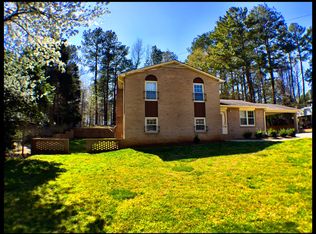 63 Hidden Valley Dr, Lawrenceville, GA 30044