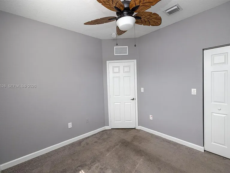 3213 SE 6th St — Photo 18
