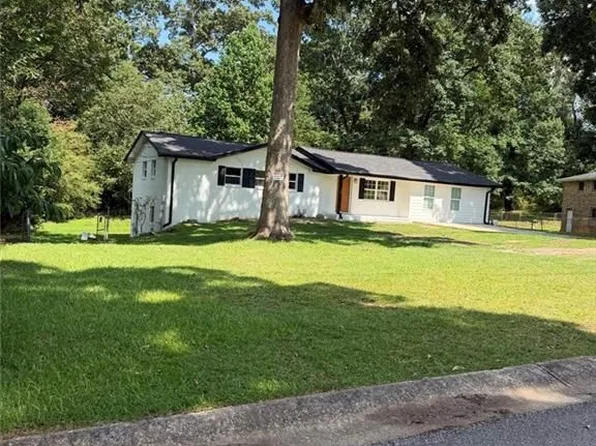 3420 Nina Ct, Douglasville, GA 30135