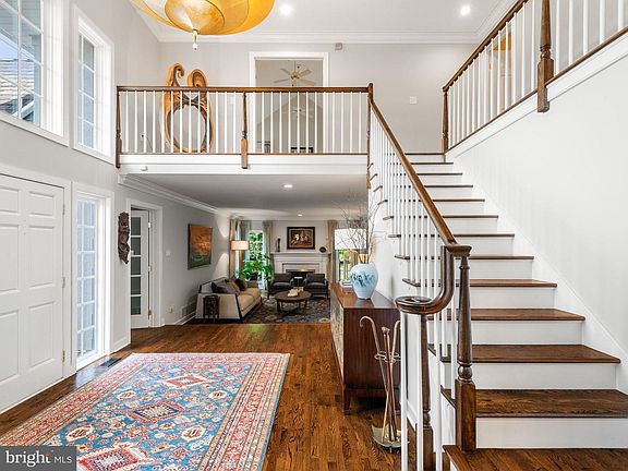 4th image of 430 Freedom View Ln