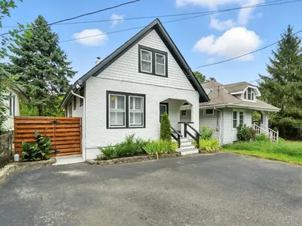 2835 Hyde Park Pl, Cincinnati, OH 45208