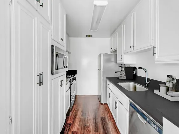 Centinela Apartments, 3596 S Centinela Ave APT 101, Los Angeles, CA 90066