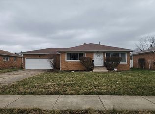 23145 Angela Dr, Warrensville Heights, OH 44128