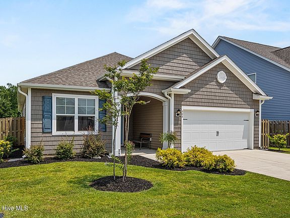 3rd image of 504 Edgewater Way Lot 193