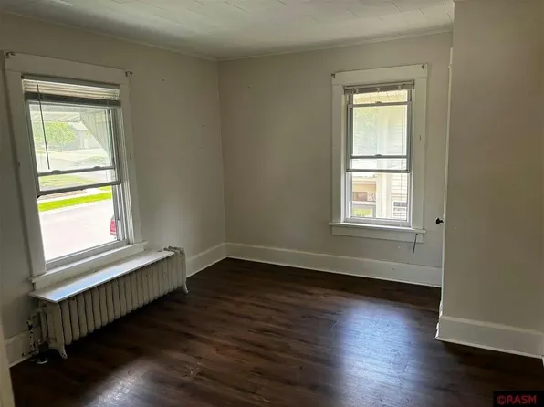122 S 5th St APT 2, Mankato, MN 56001