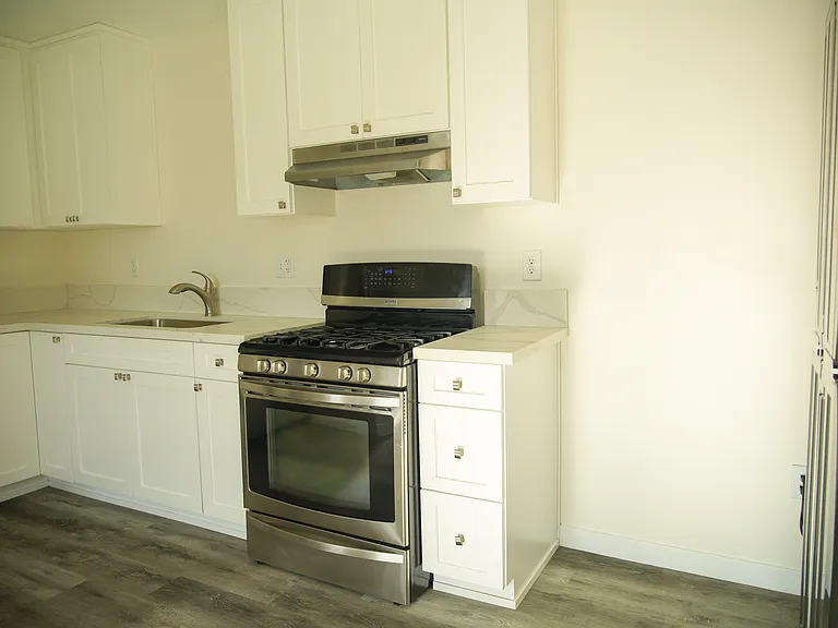 723 W F St #723 — Photo 15