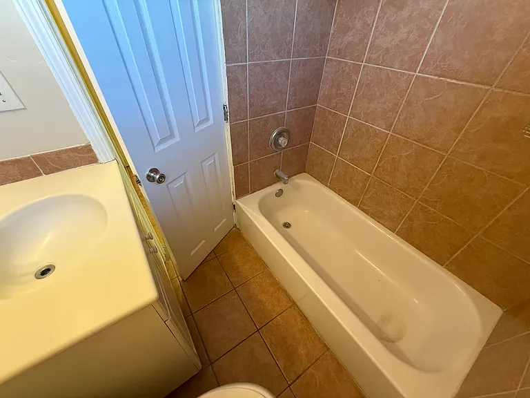 5890 Lindo Paseo #6 — Photo 11