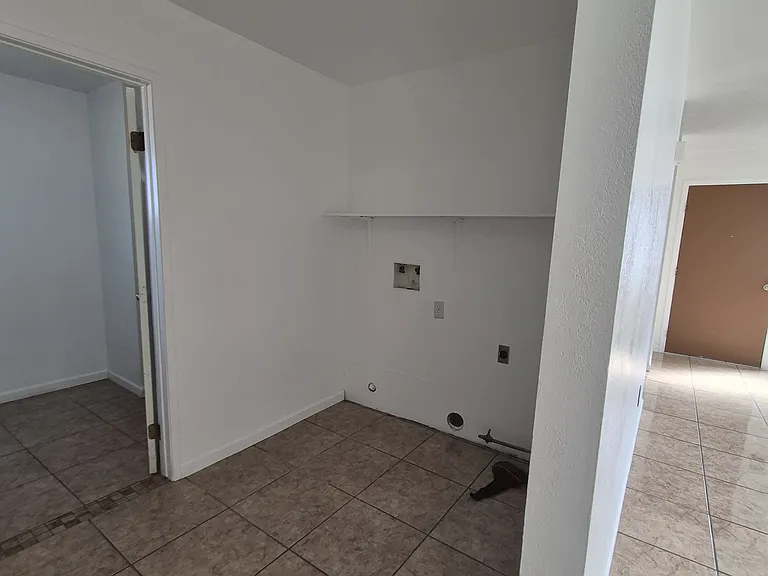 Laundry room-washer/dryer hookup available