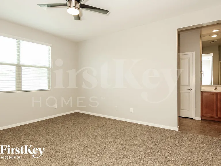 9738 W Getty Dr — Photo 7