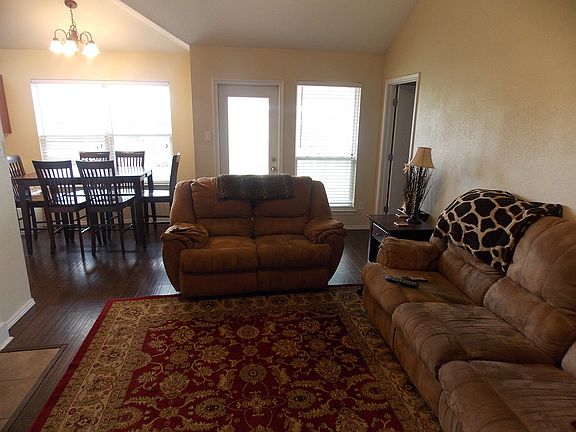 5th image of 1615 Wood Creek Dr