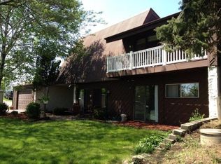 5305 Lincoln Rd, Oregon, WI 53575