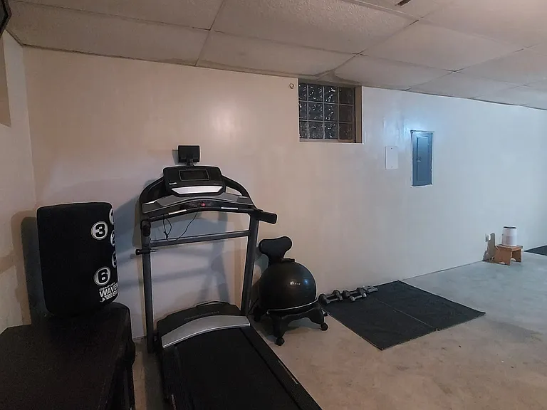 582 State St #1 — Photo 25