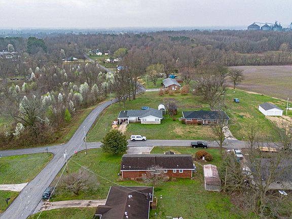 4th image of 112 Piper Dr