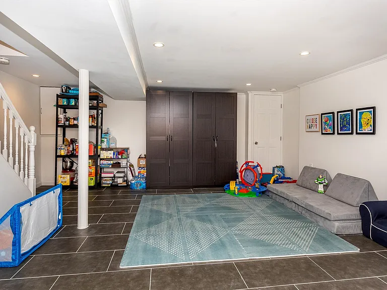 1 Forest Rd — Photo 21