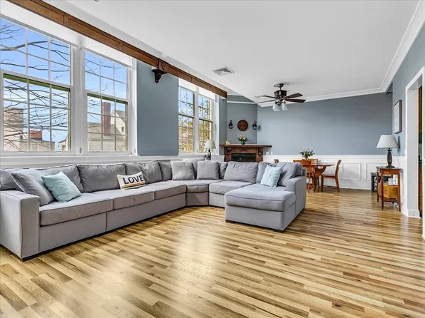 45 Rantoul St Unit 208, Beverly, MA 01915