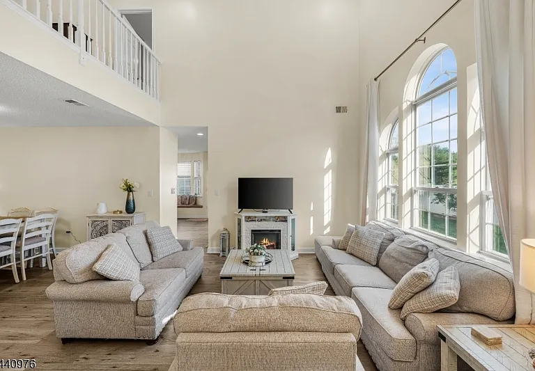 41 Tall Oaks Ct — Photo 11