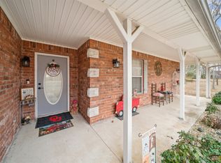 870 Covey Ln, Locust Grove, OK 74352