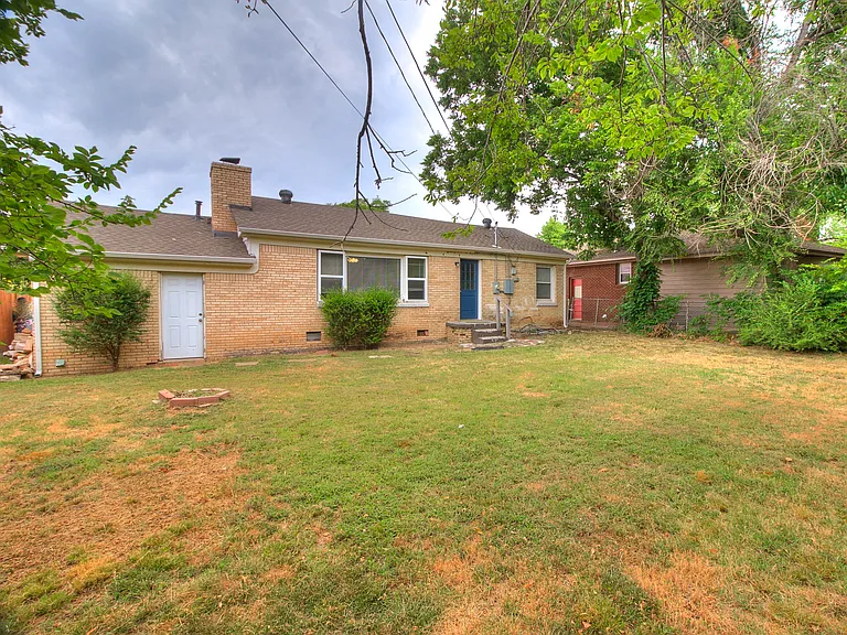 1414 Oxford Way — Photo 28