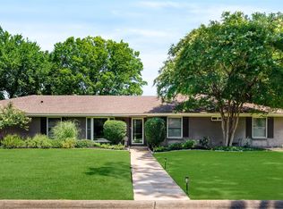 2134 Lake Crest Dr, Grapevine, TX 76051