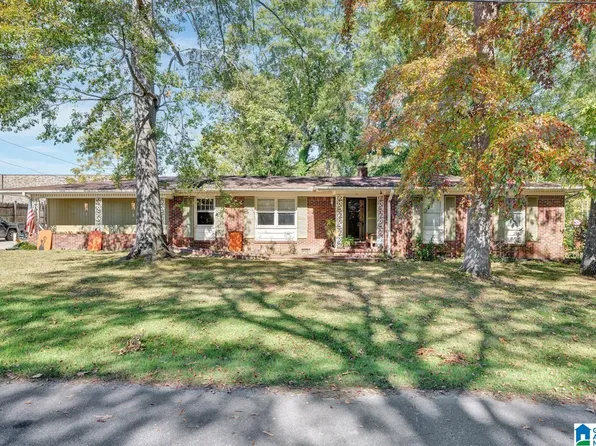 711 Azalea St NW, Hartselle, AL 35640