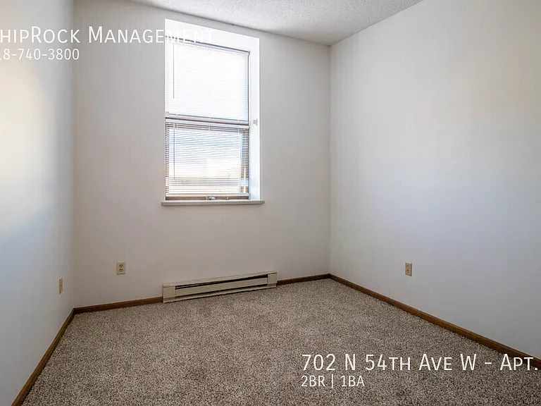 702 N 54th Ave W #6 — Photo 12
