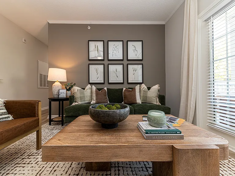 Spacious living room