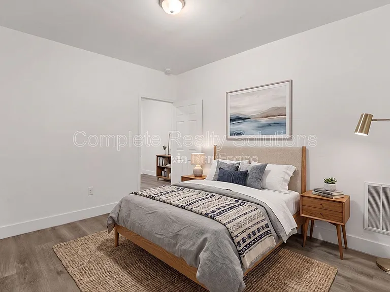 3702 Meramec St #1E — Photo 8