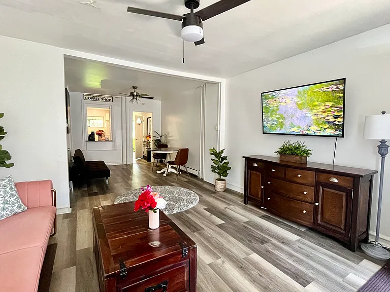 516 N Mohr St — Photo 1