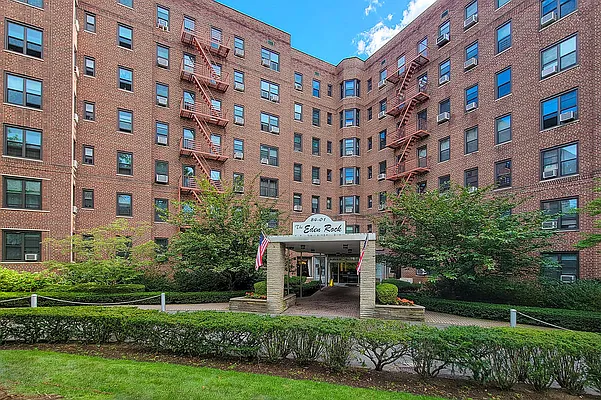 Sold by Remax City Square | media 24