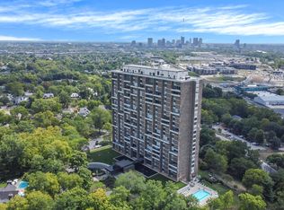 1000 Urlin Ave APT 1402, Grandview, OH