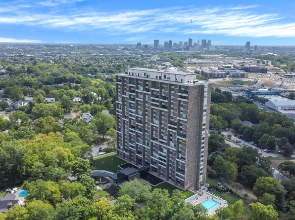 1000 Urlin Ave APT 1402, Grandview, OH 43212