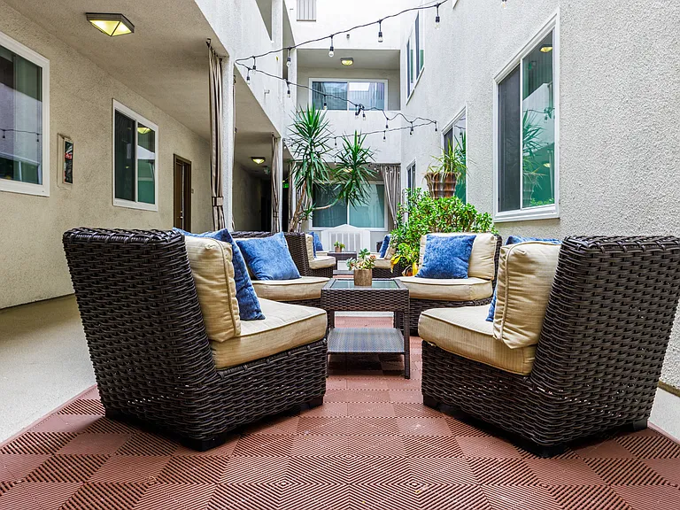 Wilcox Townhomes — Photo 7
