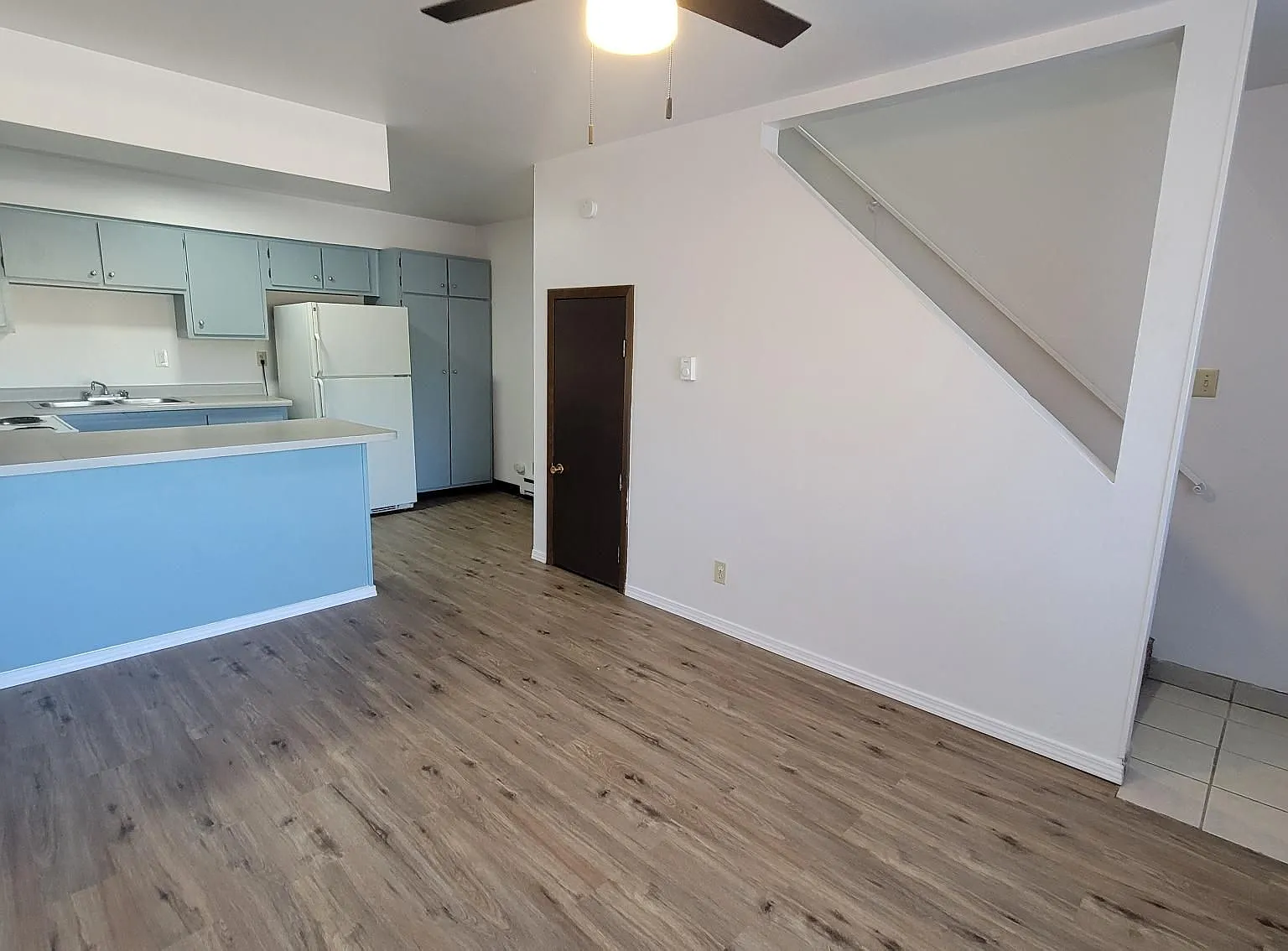 Private Balcony & Loft Style Living in NE Heights — Photo 3